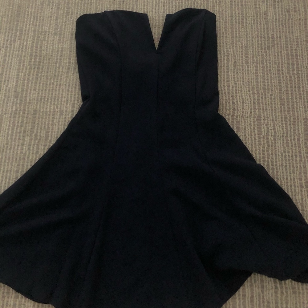 TOBI STRAPLESS DRESS (NAVY)